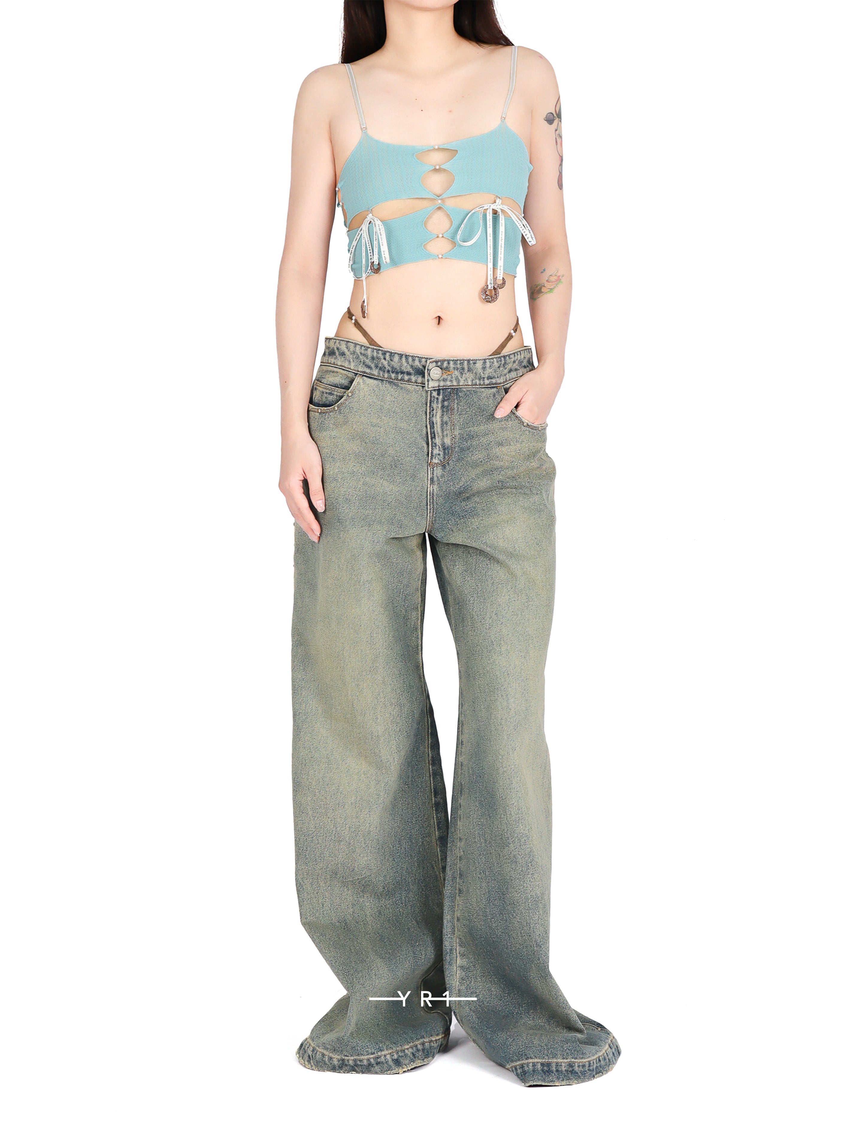 Cross-cut lace-up suspenders