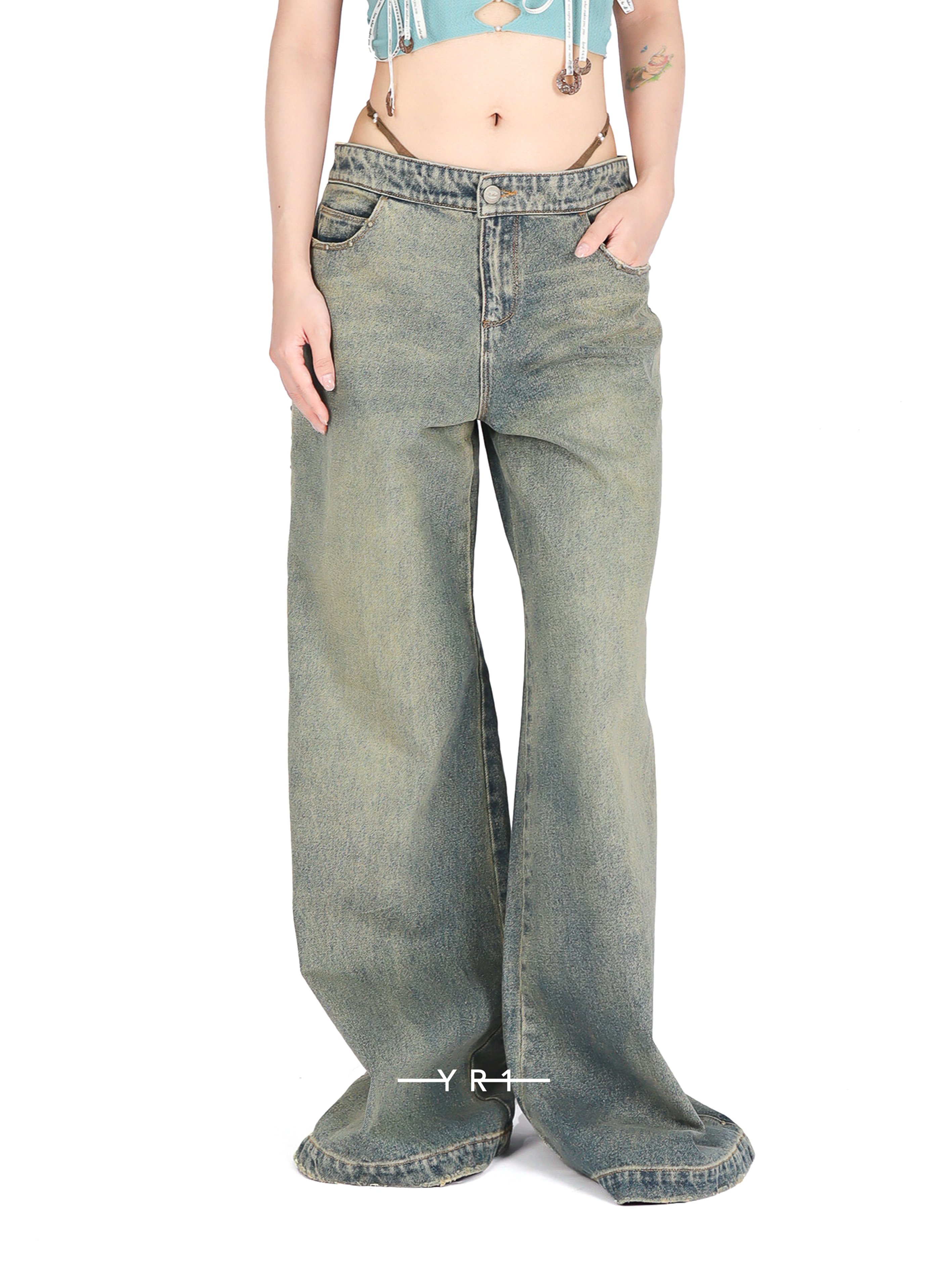 Baggy G-String Rivets Jeans