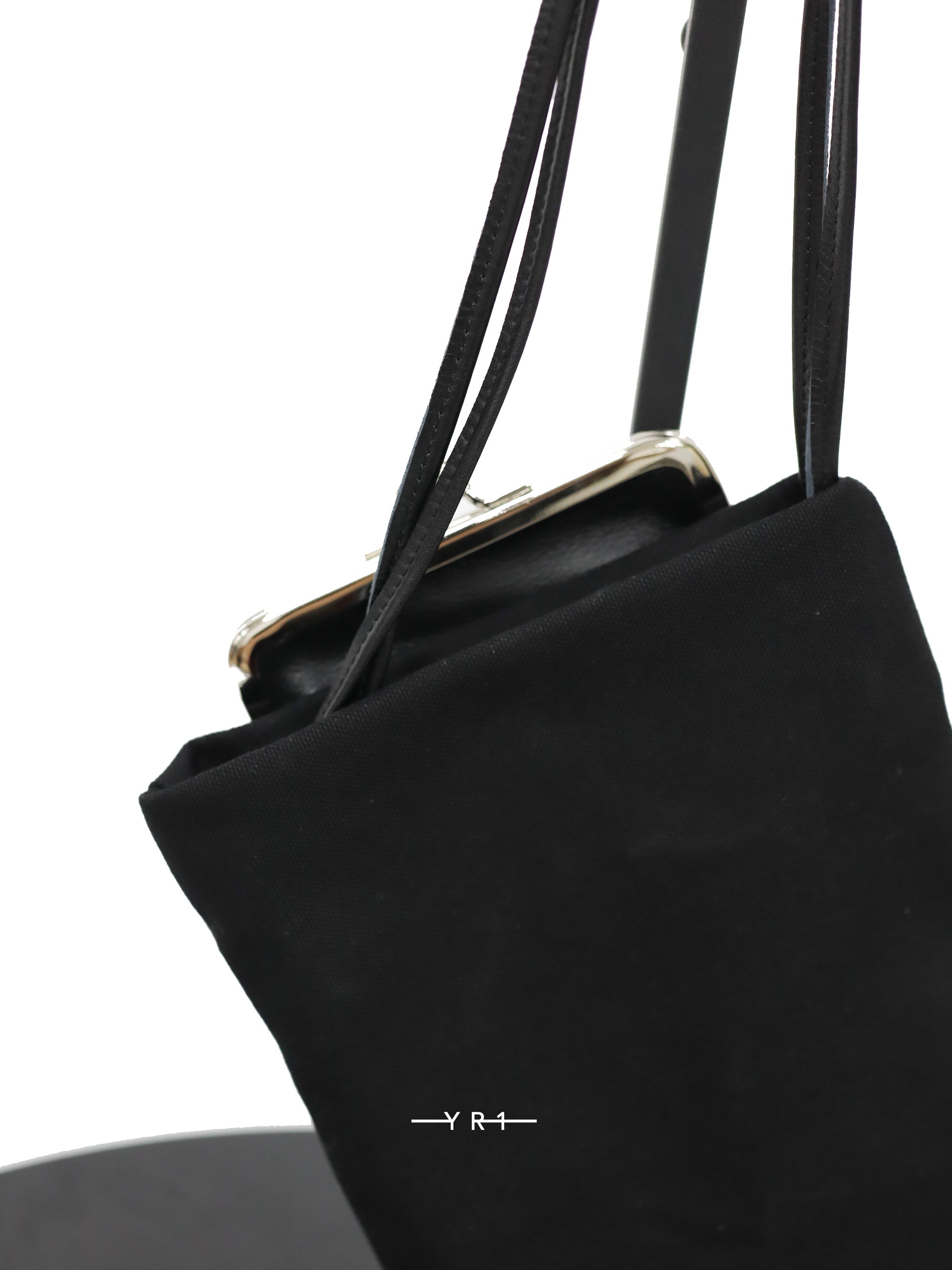 Metal Clasp Necklace