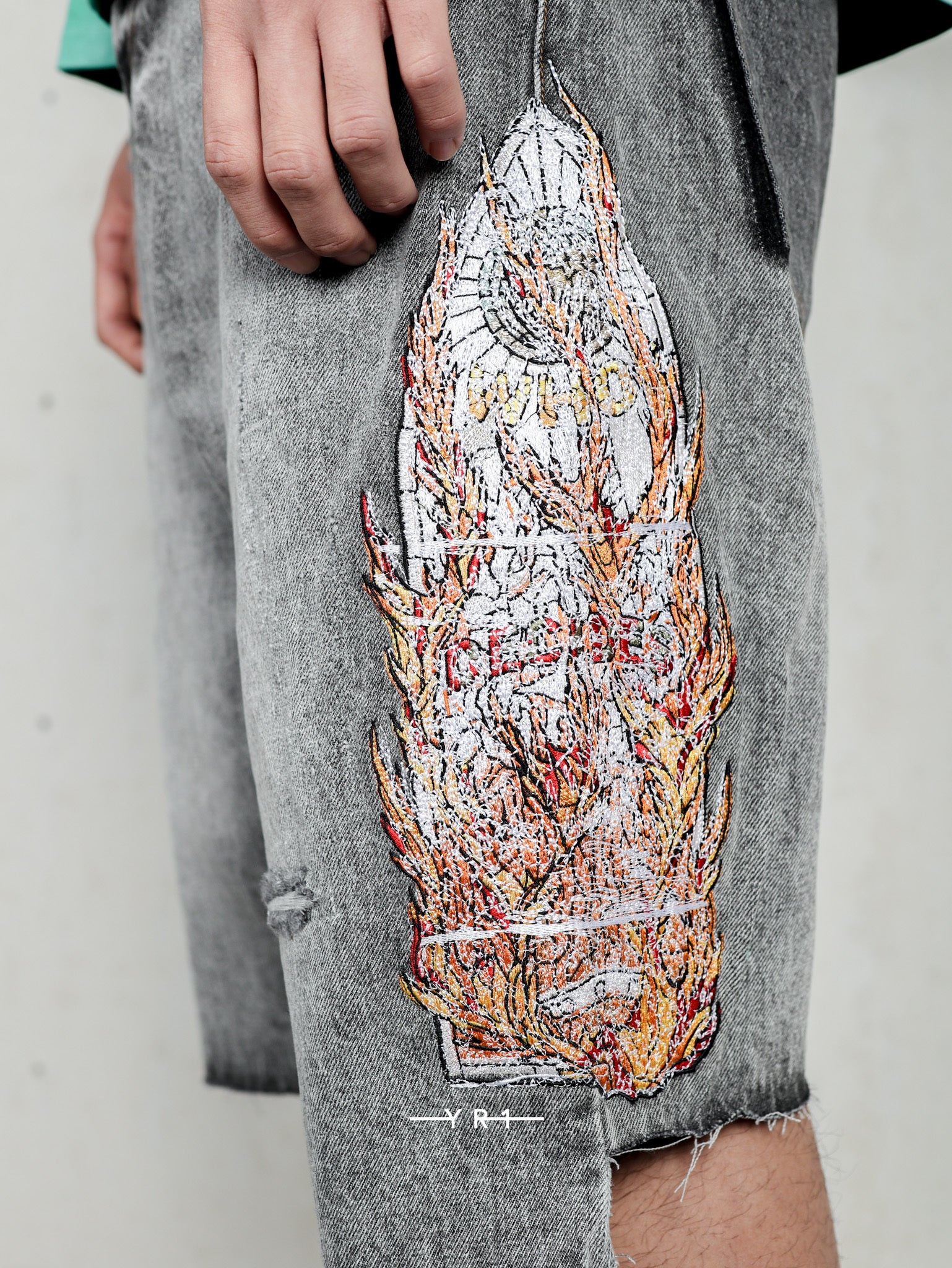 Flame Glass Knee Cover Short