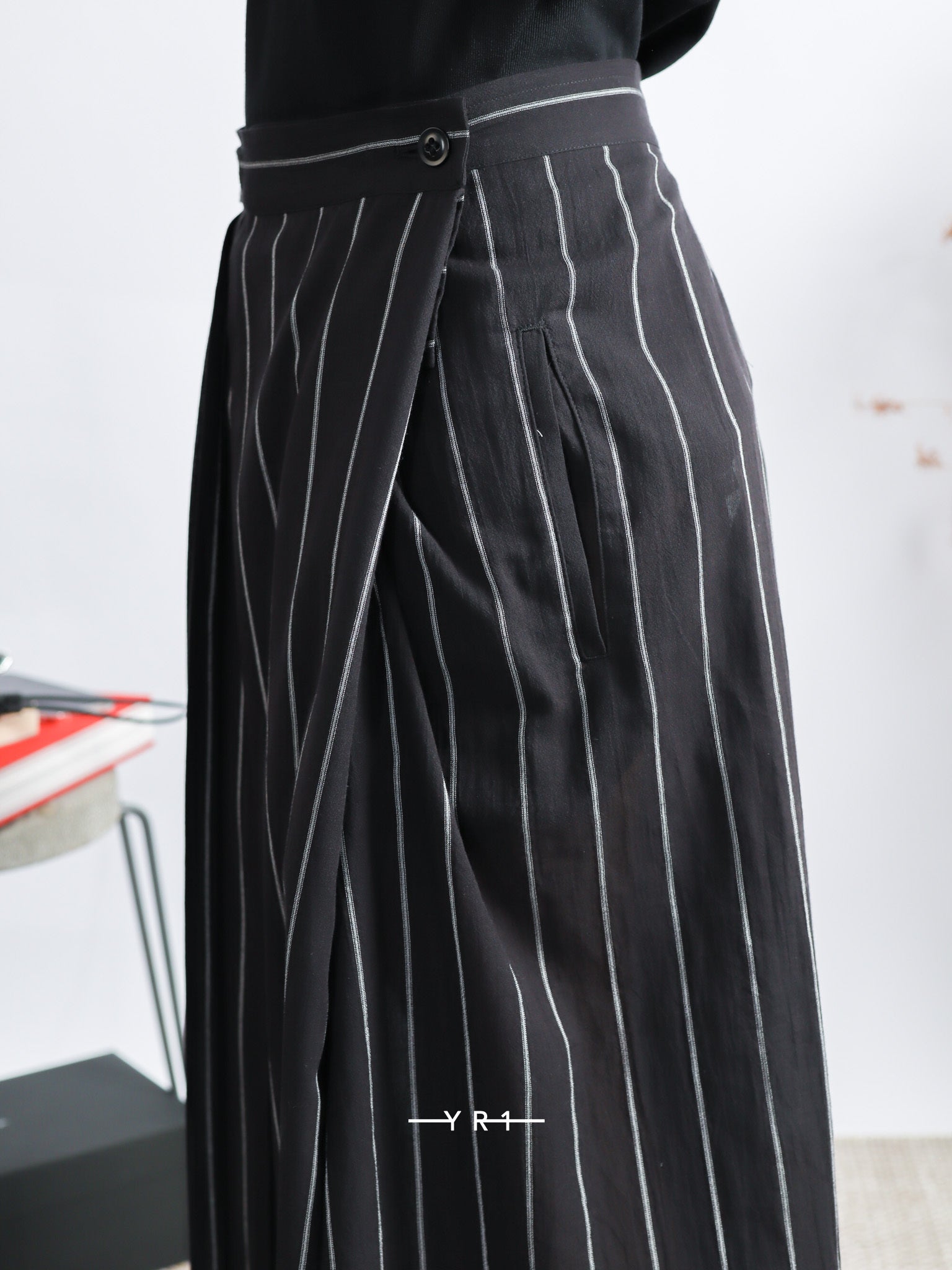 ys-I-Pleated Wrap S-Balck