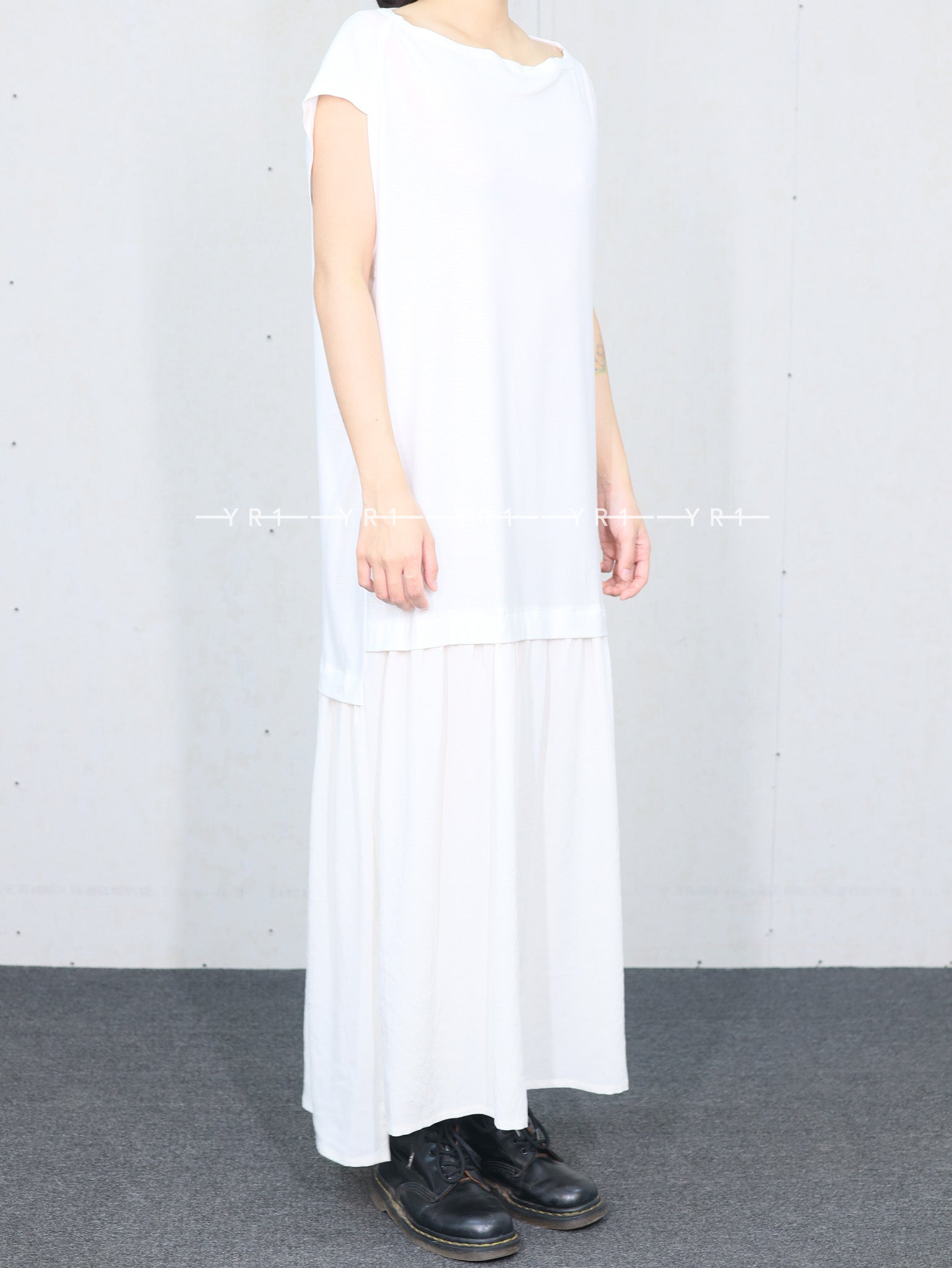 ys-0-Cloth XT French Sd-Off White