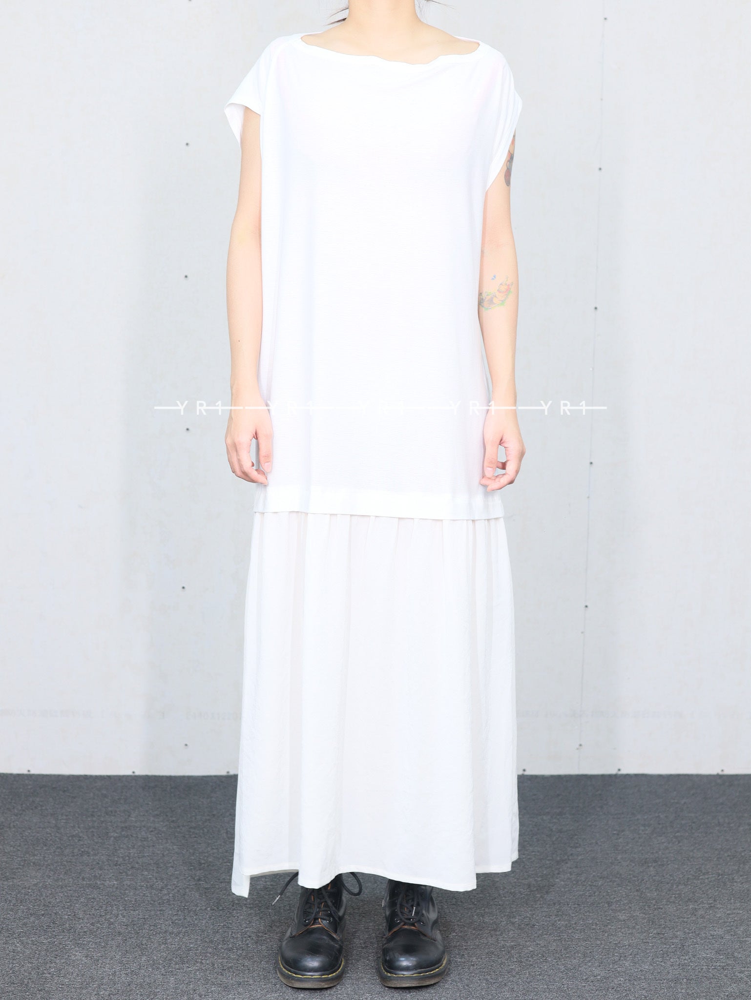 ys-0-Cloth XT French Sd-Off White