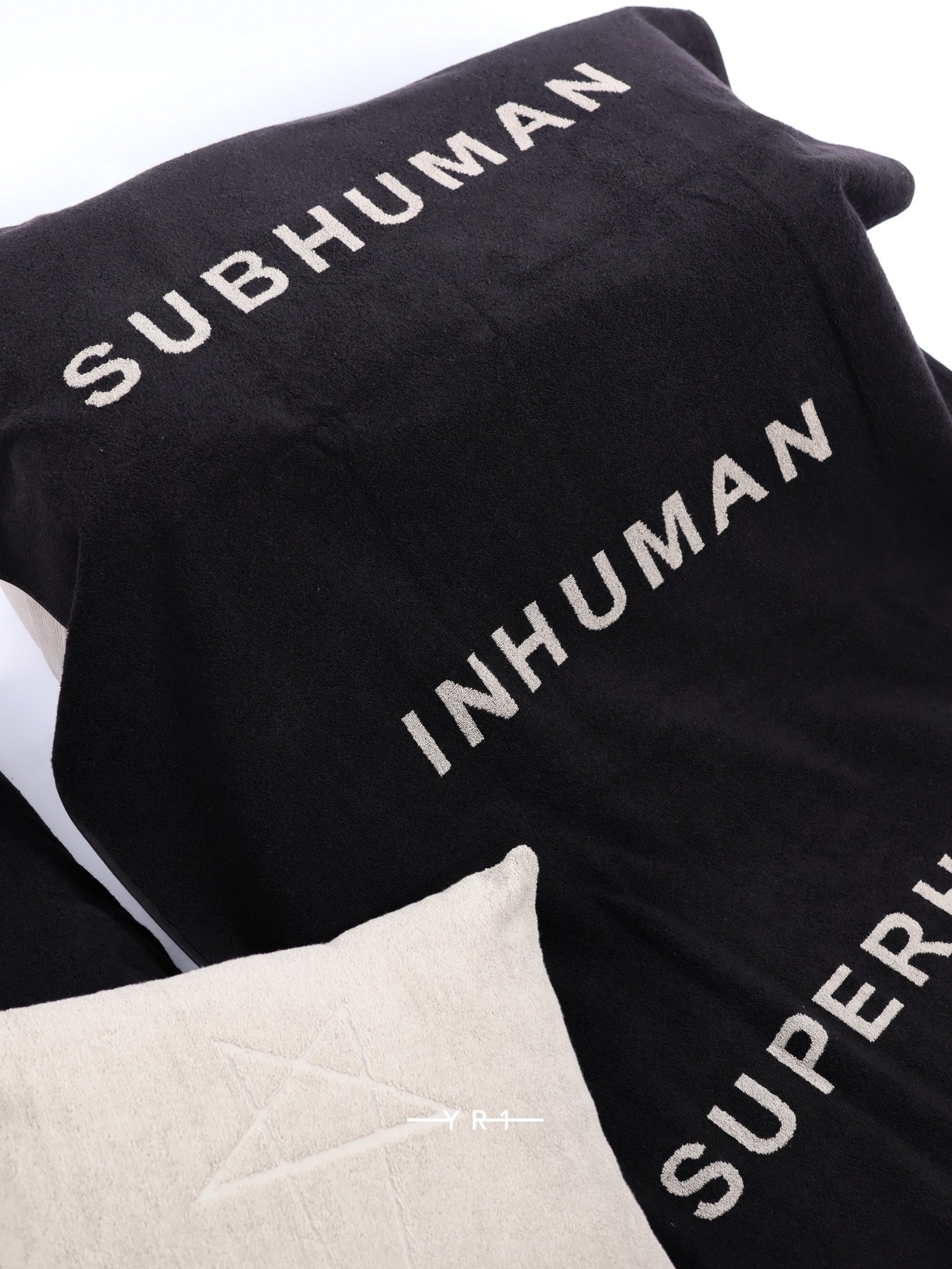 RH Beach Towel-B:L/Prl