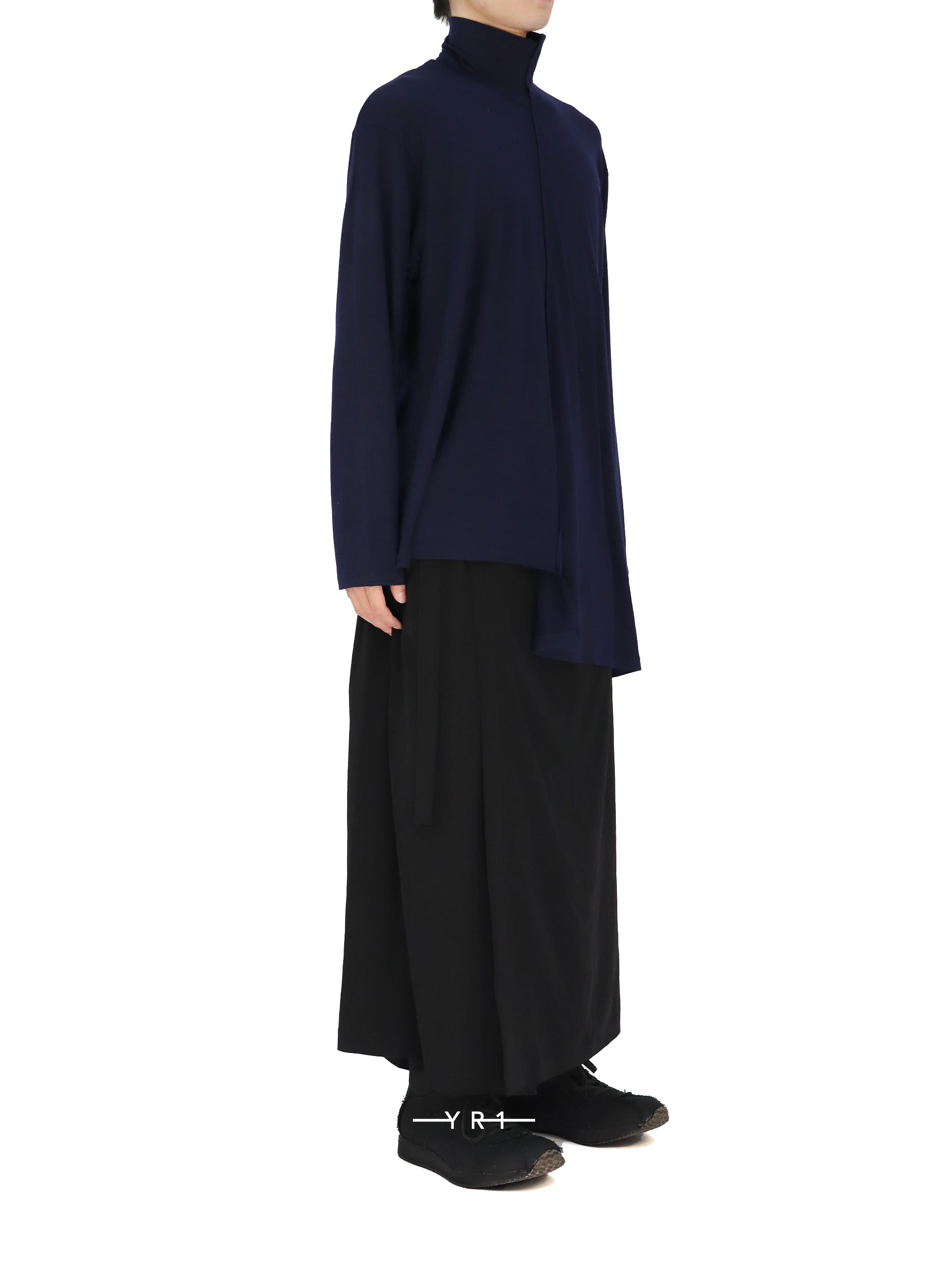 Paneled Turtle Neck Po