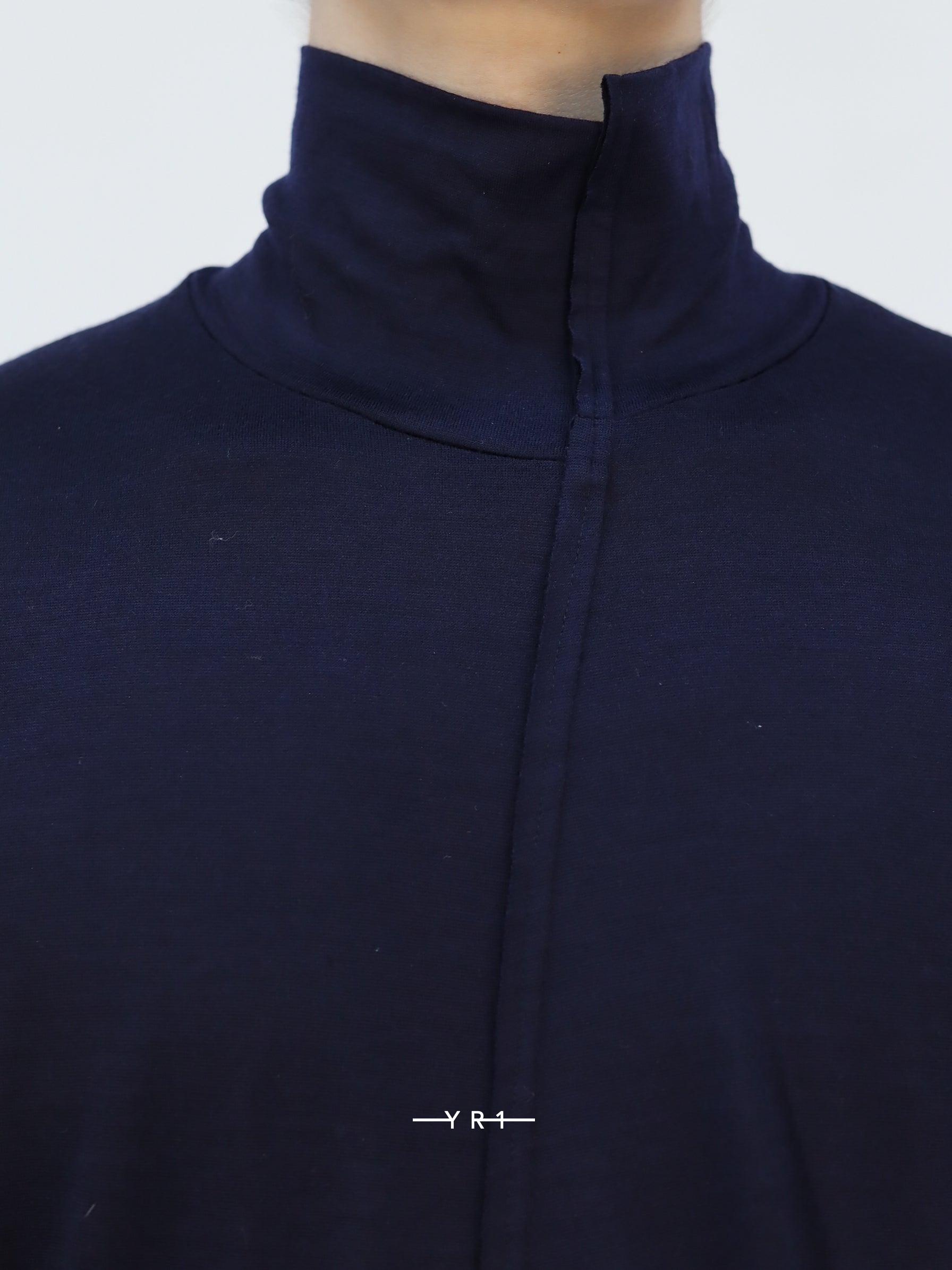 Paneled Turtle Neck Po