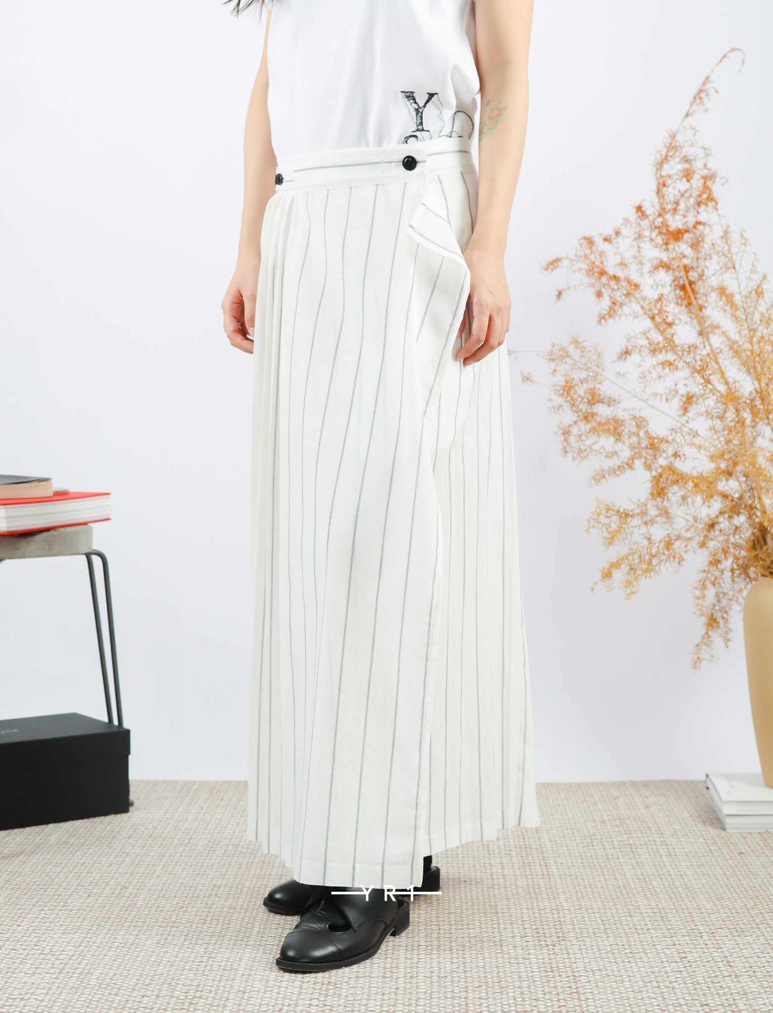 ys-I-Pleated Wrap S-White