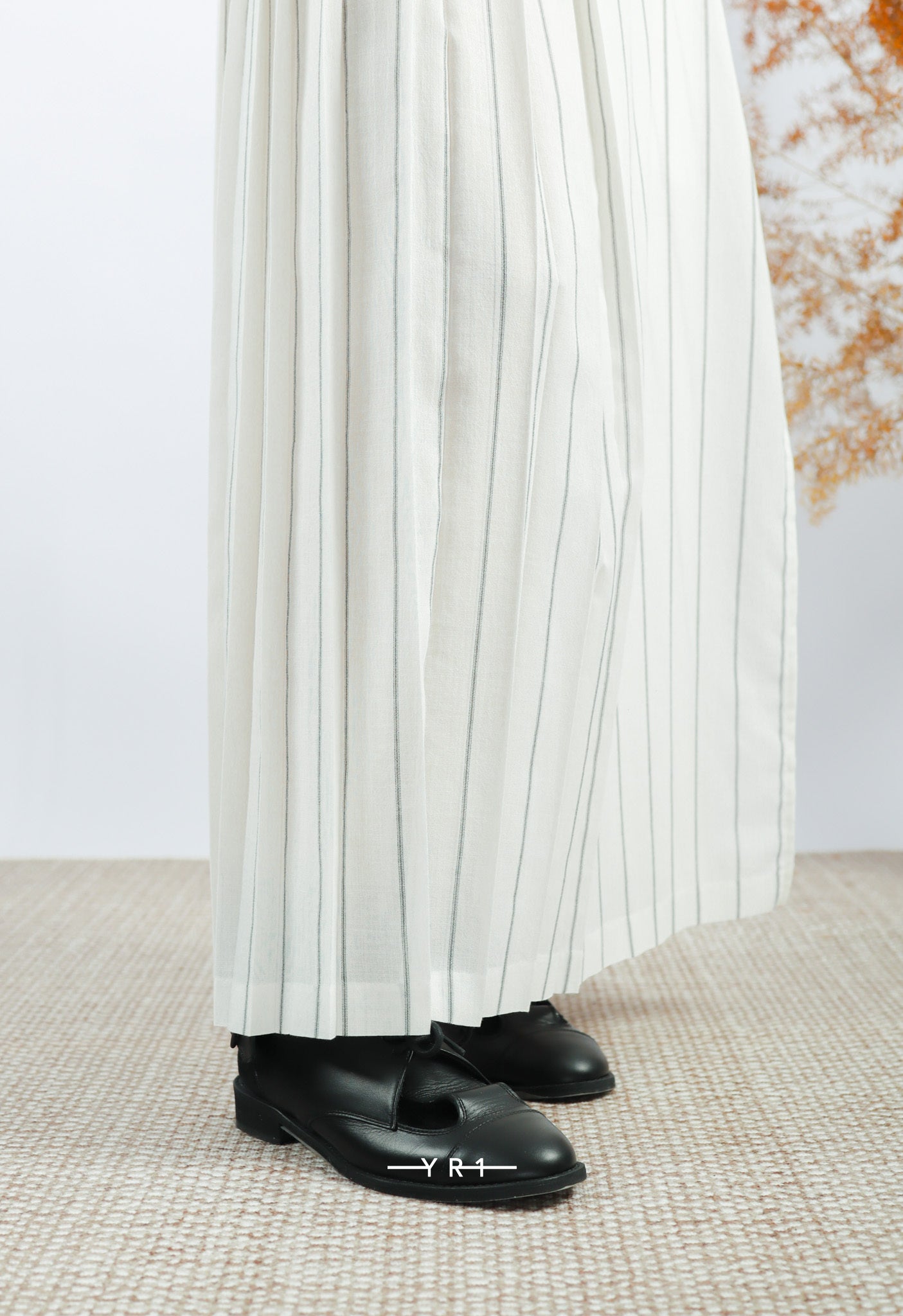 ys-I-Pleated Wrap S-White