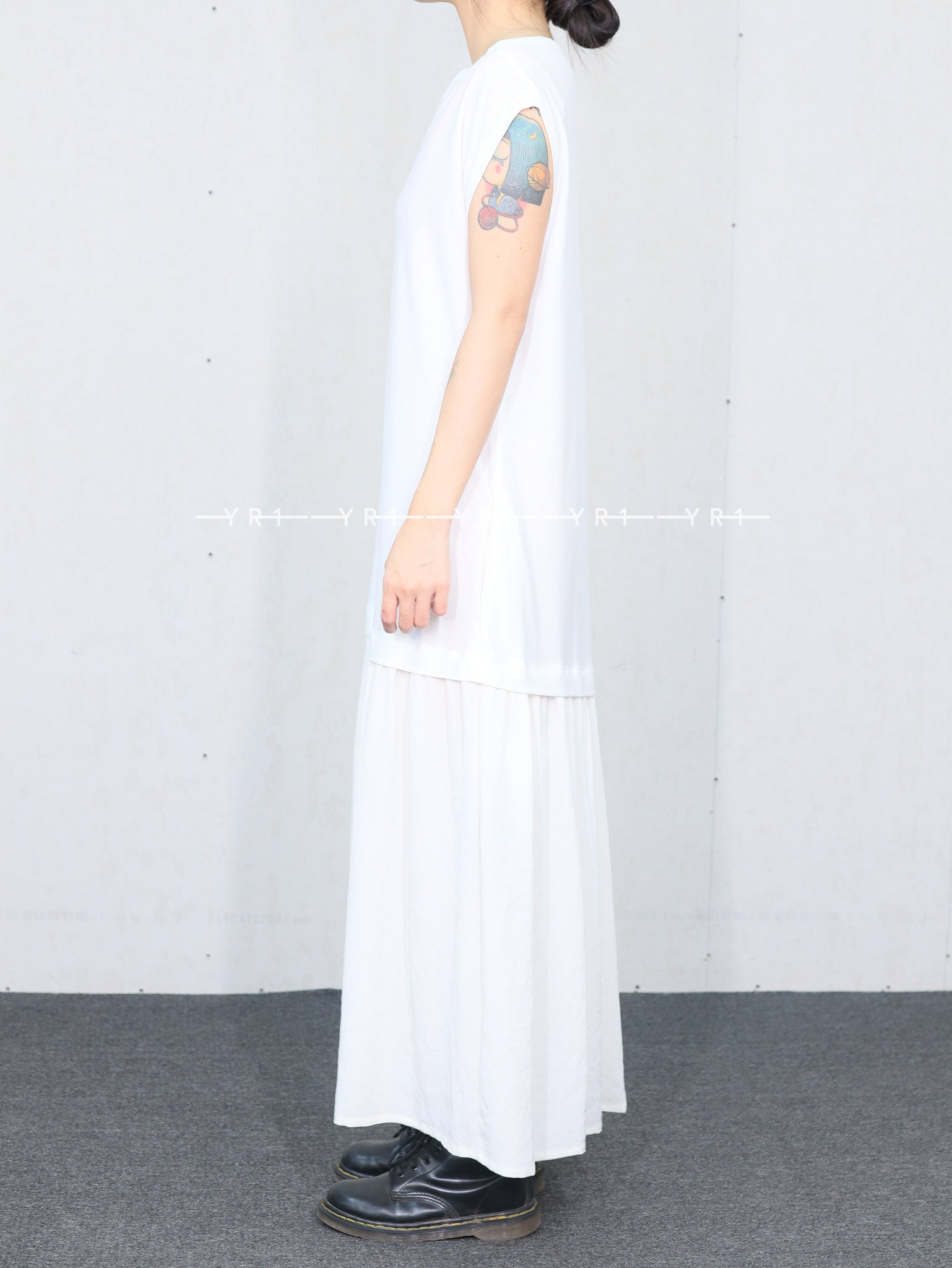 ys-0-Cloth XT French Sd-Off White