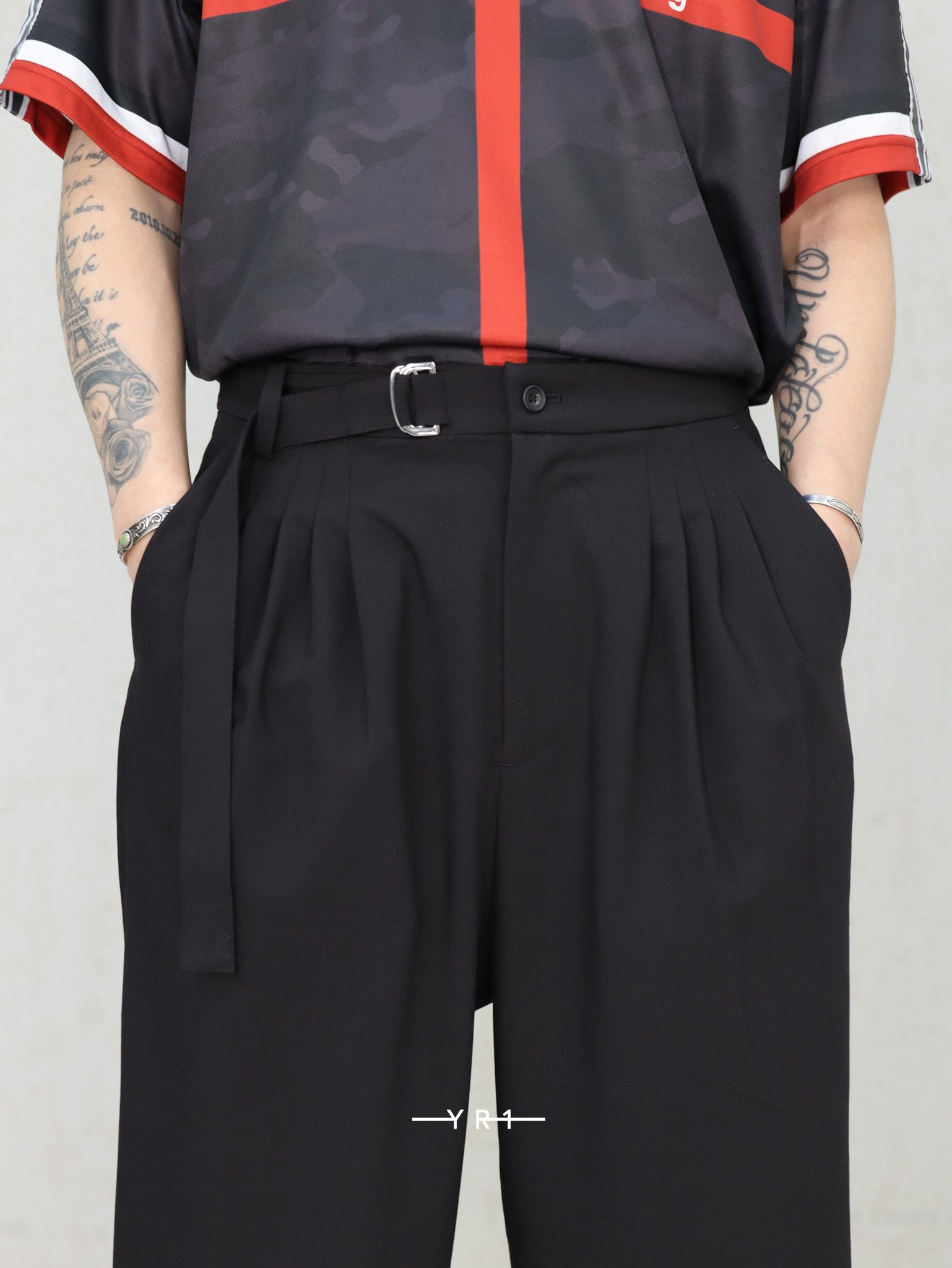 4 Tuck Wide Pants